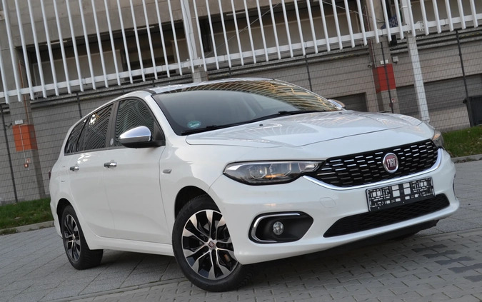 Fiat Tipo cena 54900 przebieg: 106000, rok produkcji 2020 z Płock małe 781